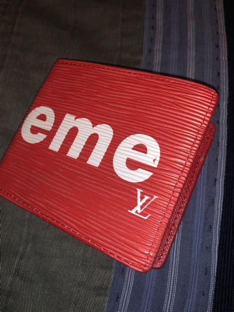 supreme x lv wallet clone